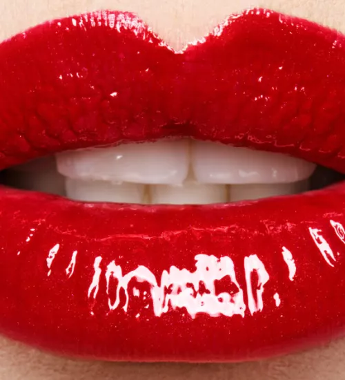 Labios rojos: Cómo un simple color puede transformar tu confianza