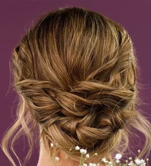 Elige tu peinado de acuerdo a tu vestido de graduación