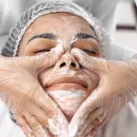 5 Señales de que tu piel necesita una limpieza facial profunda