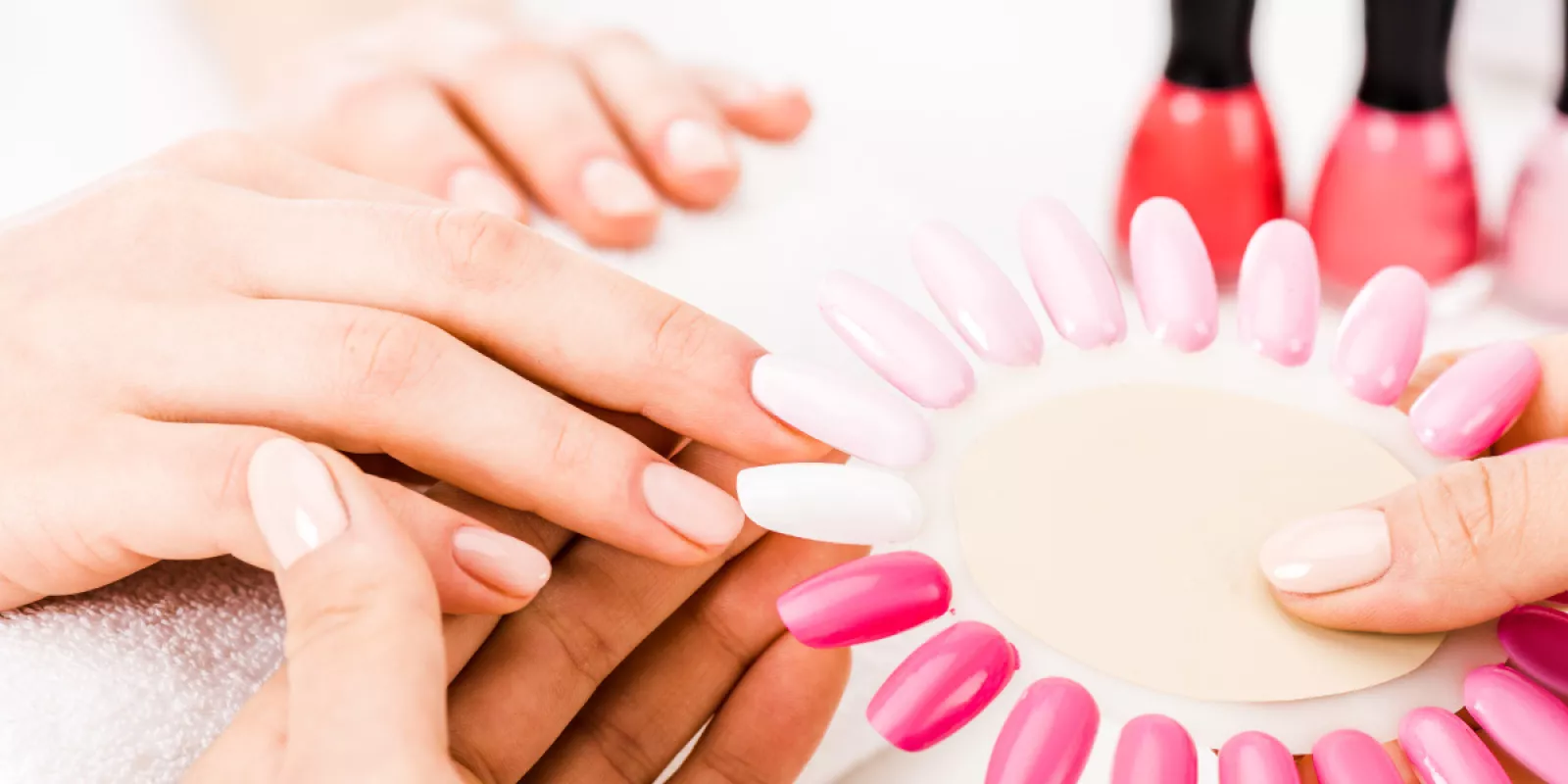 Diseños de uñas bonitas y elegantes para tu próximo evento